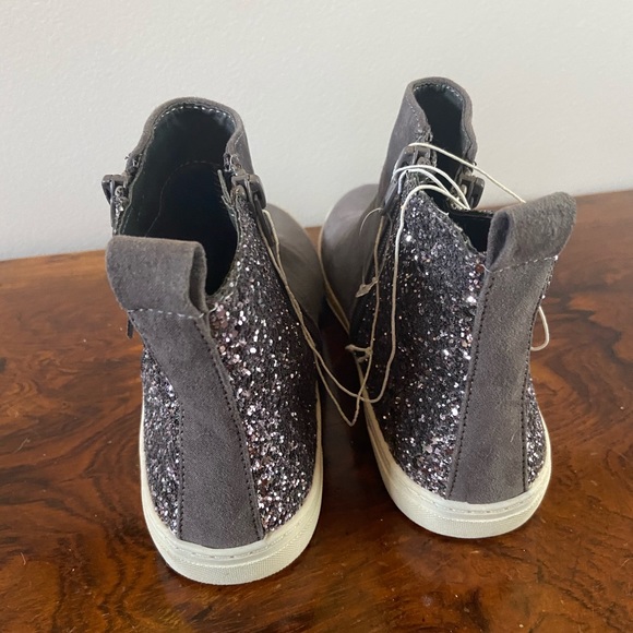 Gray suede and sparkle Justice ankle boots 7 NWT - Picture 3 of 6